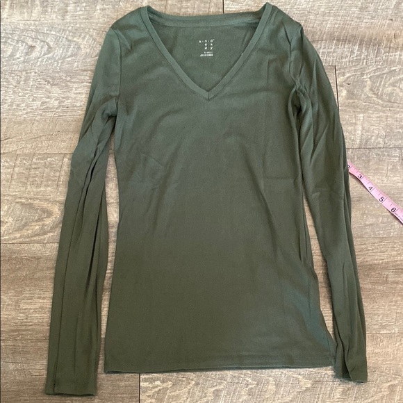 Olive Green Fitted Long Sleeve Tee - Picture 1 of 5